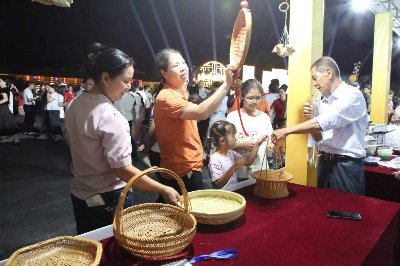 “再回云水谣·幸福山城”非遗嘉年华 暨“四菜一汤”美食促消费 助力乡村振兴